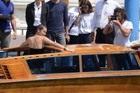 Bella Hadid mug #G967183