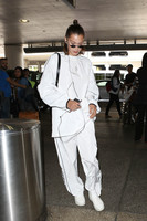 Bella Hadid hoodie #2725119