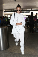 Bella Hadid Sweatshirt #2725121