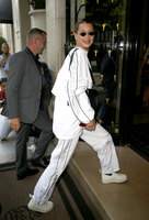 Bella Hadid t-shirt #2725127