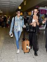 Bella Hadid Sweatshirt #2725128