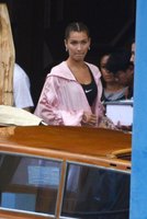 Bella Hadid t-shirt #2725153