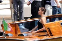 Bella Hadid mug #G967403