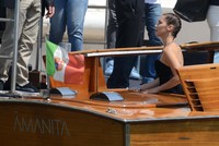 Bella Hadid longsleeve t-shirt #2725610