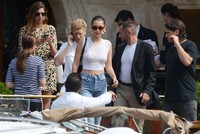 Bella Hadid Sweatshirt #2725679