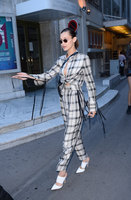 Bella Hadid Sweatshirt #2725739