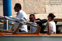 Bella Hadid Sweatshirt #2726022