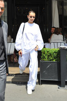 Bella Hadid longsleeve t-shirt #2726041