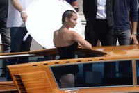 Bella Hadid mug #G968234