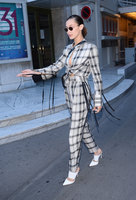 Bella Hadid Sweatshirt #2726160