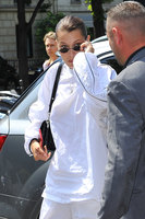 Bella Hadid longsleeve t-shirt #2726170