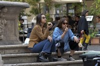 Bella Hadid longsleeve t-shirt #2871557