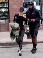 Bella Hadid Sweatshirt #2871582