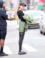 Bella Hadid Sweatshirt #2871726