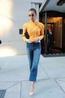 Bella Hadid mug #G1159812