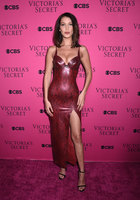 Bella Hadid t-shirt #2917763