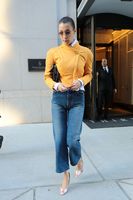 Bella Hadid t-shirt #2917775