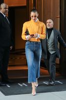 Bella Hadid t-shirt #2917795