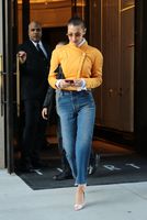 Bella Hadid t-shirt #2917797