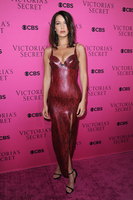 Bella Hadid Sweatshirt #2917935