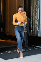 Bella Hadid longsleeve t-shirt #2918016