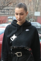 Bella Hadid Sweatshirt #2949694