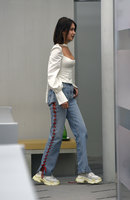 Bella Hadid t-shirt #2949727