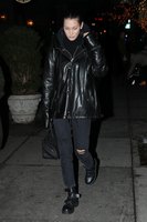 Bella Hadid Sweatshirt #2949751