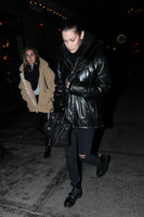 Bella Hadid Sweatshirt #2949752