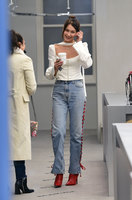 Bella Hadid Sweatshirt #2950050