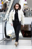 Bella Hadid longsleeve t-shirt #3021673