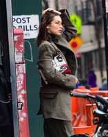 Bella Hadid Sweatshirt #3075253