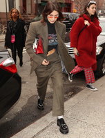 Bella Hadid longsleeve t-shirt #3075471