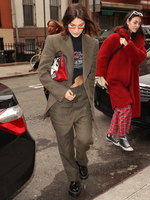 Bella Hadid Sweatshirt #3075559