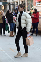 Bella Hadid mug #G1346285