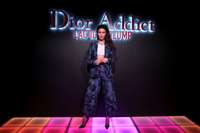 Bella Hadid longsleeve t-shirt #3183379