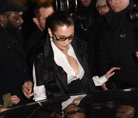 Bella Hadid longsleeve t-shirt #3183382