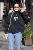 Bella Hadid mug #G1484589