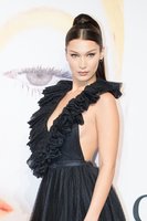 Bella Hadid mug #G1484594