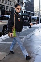 Bella Hadid mug #G1484607