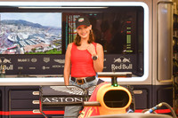 Bella Hadid longsleeve t-shirt #3304011