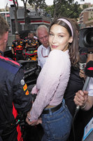 Bella Hadid mug #G1546154