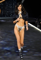 Bella Hadid t-shirt #3636796