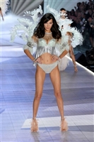 Bella Hadid longsleeve t-shirt #3636877