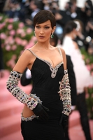 Bella Hadid t-shirt #3837952