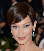 Bella Hadid t-shirt #3837962