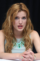 Bella Thorne Longsleeve T-shirt #2470038