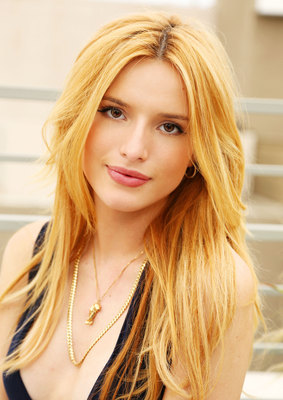 Bella Thorne Mouse Pad 2534788