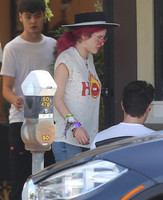Bella Thorne Longsleeve T-shirt #2706803