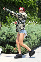 Bella Thorne Longsleeve T-shirt #2706845